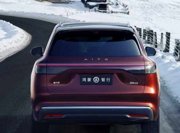 余承东：问界M8上市24小时大定突破3.2万台