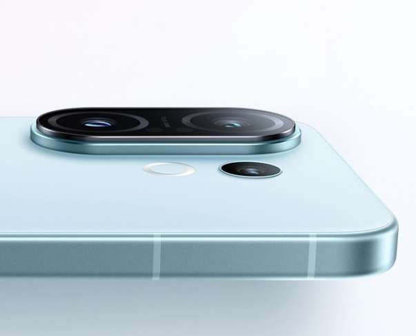 vivo S30系列正式发布：2699元起，全系潜望长焦镜头+6500mAh电池